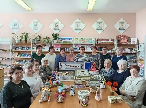 Конкурсно - игровая программа «Островок семейных сокровищ» для клубов «Маслянский дворик» и «Волшебница»